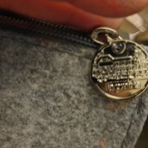 La Prairie Grey Wool/Leather Cosmetics bag - Picture 5 of 9